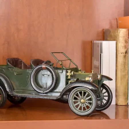 Peace, Pool & Parking At Centre 公寓 *