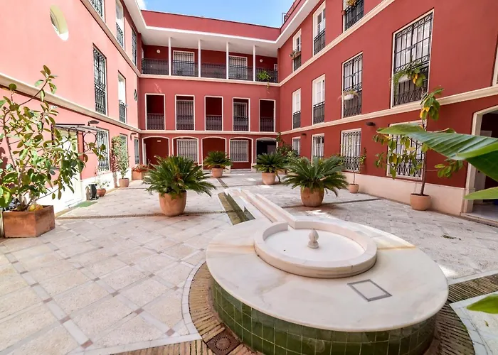 Peace, Pool & Parking At Centre Σεβίλλη